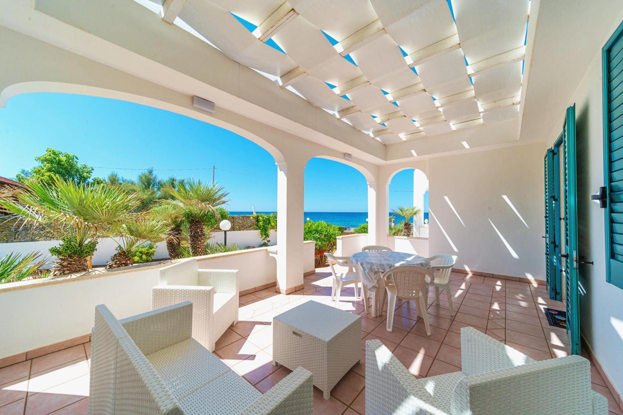 Residence Oasi Sul Mare Torre Suda Exterior foto