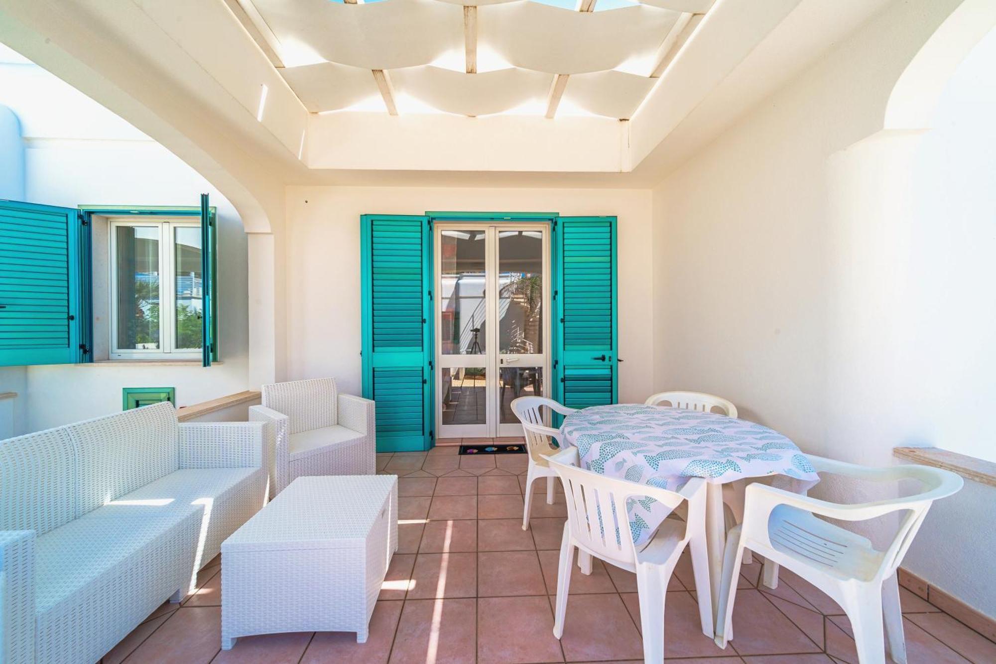 Residence Oasi Sul Mare Torre Suda Exterior foto